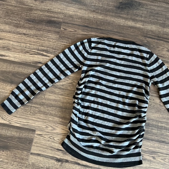5/$25 Motherhood Maternity Striped Top - Picture 7 of 11